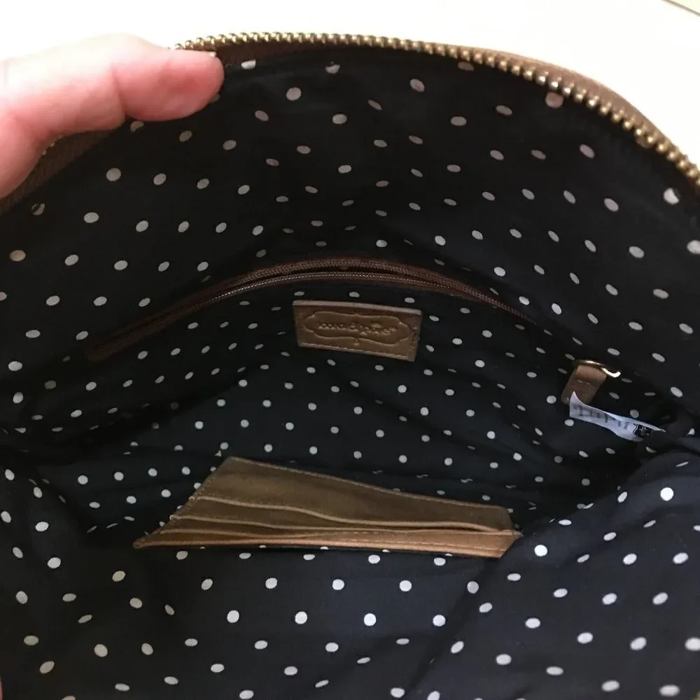 ‎MUD PIE CROSSBODY/WRISTLET BAG IN BROWN